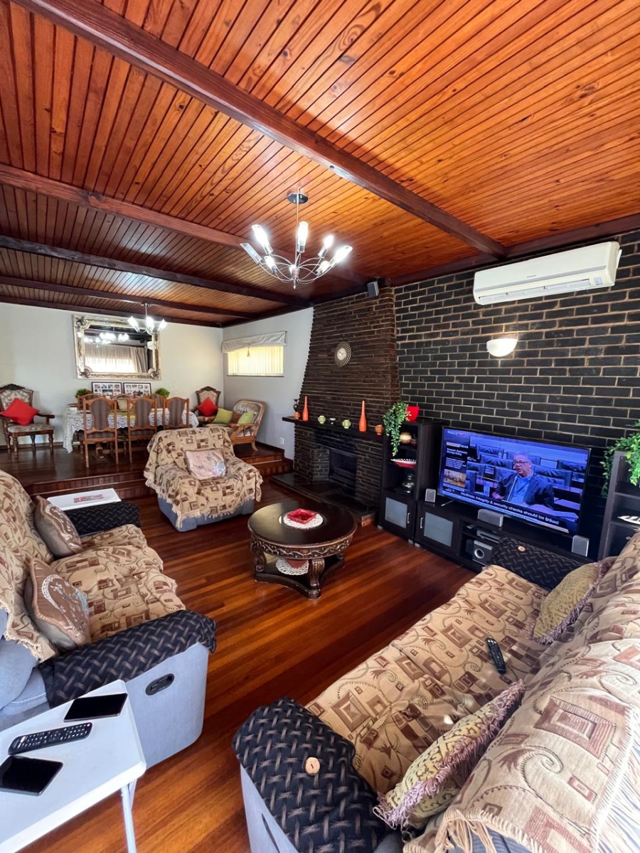 4 Bedroom Property for Sale in Amalinda North Eastern Cape